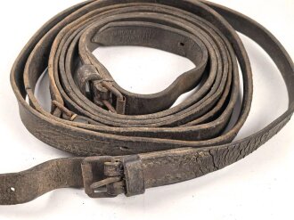 1. Weltkrieg, Lederriemen für Kavallerie oder bespannte Artillerie. Datiert 1916. Breite 2cm, Gesamtlänge 320cm