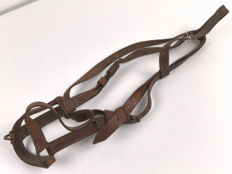 Stallhalfter Wehrmacht, datiert 1943. Ungereinigt, Leder zum Teil trocken