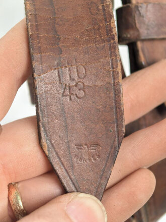 Stallhalfter Wehrmacht, datiert 1942. Ungereinigt, Leder zum Teil trocken