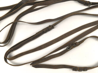 Wehrmacht, Lederriemen für Kavallerie oder bespannte Artillerie. Datiert 1943. Breite 2,5cm, Gesamtlänge  etwa 940cm