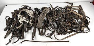Großes Konvolut Lederriemen / Lederzeug, meist Kavallerie. Alles mehr oder weniger defekt. Insgesamt 13 Kilo