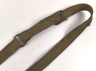 U.S. Army, Fahrzeuggurt für zum Beispiel GMC Truck, hinten am Ende der Ladefläche. Höchstwahrschein aus der Zeit des 2. Weltkrieg. Ungereinigtes Stück.