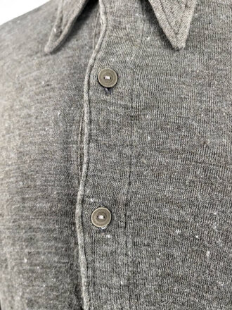 Diensthemd für Mannschaften des Heeres. Mausgraue Ausführung, getragenes Stück