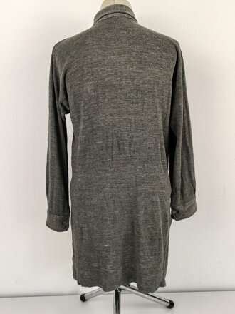 Diensthemd für Mannschaften des Heeres. Mausgraue Ausführung, getragenes Stück