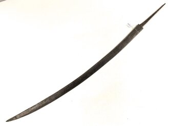 Klinge für einen Säbel, Länge 79cm, Gesamtlänge 97cm,  Breite 33mm. Alter und Herkunft unbekannt.