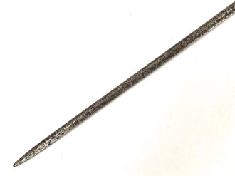 Klinge für eine Blankwaffe, Länge 68cm, Gesamtlänge 80cm,  Breite 19,4mm. Alter und Herkunft unbekannt.