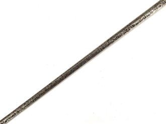Klinge für eine Blankwaffe, Länge 68cm, Gesamtlänge 80cm,  Breite 19,4mm. Alter und Herkunft unbekannt.