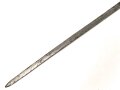 Klinge für eine Blankwaffe, Länge 87cm, Gesamtlänge 101,5cm,  Breite 17mm. Alter und Herkunft unbekannt.