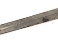 Klinge für eine Blankwaffe, Länge 87cm, Gesamtlänge 101,5cm,  Breite 17mm. Alter und Herkunft unbekannt.