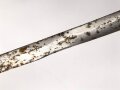 Klinge für eine Blankwaffe, Länge 86cm, Gesamtlänge 104cm,  Breite 17,6mm. Alter und Herkunft unbekannt., Markiert "WEDiMittel"