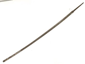 Klinge für eine Blankwaffe, Länge 86cm, Gesamtlänge 102,5cm,  Breite 19mm. Alter und Herkunft unbekannt.