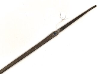 Klinge für eine Blankwaffe, Länge 74,5cm, Gesamtlänge 91,5m,  Breite 16mm. Alter und Herkunft unbekannt.