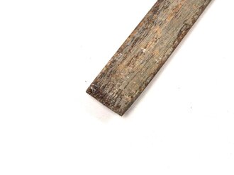 Klinge für eine Blankwaffe, Länge 86cm, Gesamtlänge 103,5m, Breite 16mm. Alter und Herkunft unbekannt.