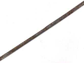 Klinge für eine Blankwaffe, Länge 86,5cm, Gesamtlänge 104cm,  Breite 15,9mm. Alter und Herkunft unbekannt.