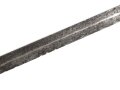 Klinge für eine Blankwaffe, Länge 86cm, Gesamtlänge 103cm,  Breite 20,5mm. Alter und Herkunft unbekannt.
