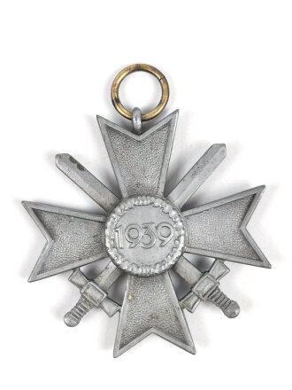 Kriegsverdienstkreuz 2. Klasse mit Schwertern, im Bandring Hersteller 107 für Carl Wild