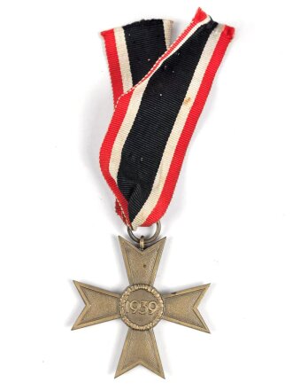 Kriegsverdienstkreuz 2. Klasse am Band, keine Herstellermarkierung