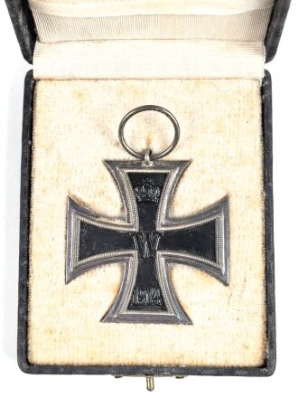 1. Weltkrieg, Eisernes Kreuz 2. Klasse 1914 in Etui. Das Eiserne Kreuz in gutem Zustand, mit Markierung im Bandring