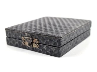 1. Weltkrieg, Eisernes Kreuz 2. Klasse 1914 in Etui. Das Eiserne Kreuz in gutem Zustand, mit Markierung im Bandring