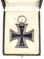 1. Weltkrieg, Eisernes Kreuz 2. Klasse 1914 in Etui. Das Eiserne Kreuz in gutem Zustand, mit Markierung im Bandring