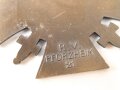 Ehrenkreuz für Frontkämpfer , Hersteller R.V.Pforzheim 21, magnetisch
