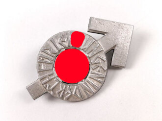 Leistungsabzeichen für Angehörige der Hitlerjugend in silber. Leichtmetallstück mit Verleihungsnummer, Hersteller RZM M1/101