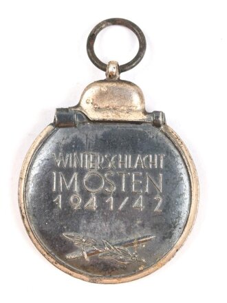 Medaille Winterschlacht im Osten, Hersteller 65 im Bandring für  Klein & Quenzer