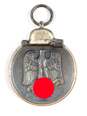 Medaille Winterschlacht im Osten, Hersteller 65 im Bandring für  Klein & Quenzer