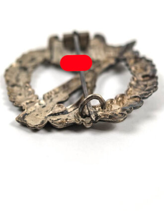 Infanteriesturmabzeichen, Buntmetall versilbert, hohl geprägt, Nadel unrichtig ergänzt