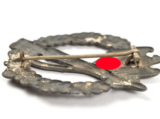 Infanteriesturmabzeichen, Zink , hohl geprägt