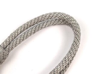 Kordel für eine Schirmmütze für Offiziere der Wehrmacht. "Dicke" Ausführung, so meist für Luftwaffe. Gesamtlänge 31cm