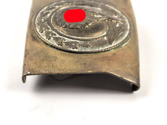 Koppelschloss SA mit auf der Spitze stehendem Hakenkreuz , verbeultes Stück