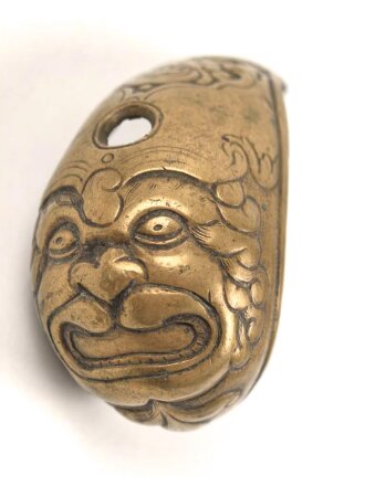 Ersatzteil für eine Blankwaffe, Alter und Herkunft unbekannt. Maximale Breite innen gemessen 34mm