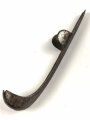 Ersatzteil für eine Blankwaffe, Alter und Herkunft unbekannt. Gesamthöhe 150mm, Breite der Lappen innen gemessen 19mm