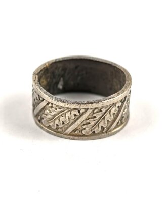 Eichenlaubring zum Dolch für Offiziere des Heeres. Eisen