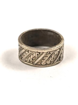 Eichenlaubring zum Dolch für Offiziere des Heeres. Eisen