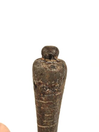 Teil für eine Blankwaffe, Alter und Herkunft unbekannt, Klingendurchlass etwa 5,5x 14.8mm. Gesamtbreite 20cm