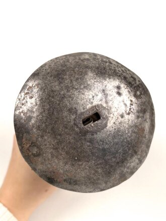 Griffstück für eine Blankwaffe, Alter und Herkunft unbekannt, Klingendurchlass etwa 6 x 15mm. Gesamtbreite 118mm