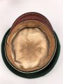 Preußen, Schirmmütze für Angehörige im Husaren Regiment 11. Eigentumstück mit Mottenschäden im Deckel, sonst gut. Kopfgrössee 55