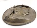 Kaiserreich, Wandrelief aus Messingblech, Darstellend Otto von Bismarck. Gesamthöhe 44cm