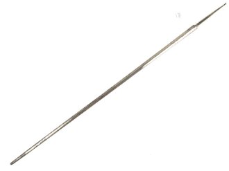 Klinge für eine Blankwaffe, Länge 79cm, Gesamtlänge 93cm,  Breite 18,2mm. Alter und Herkunft unbekannt.