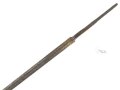 Klinge für eine Blankwaffe, Länge 70,5cm, Gesamtlänge 85,5cm,  Breite 17,4mm. Alter und Herkunft unbekannt.