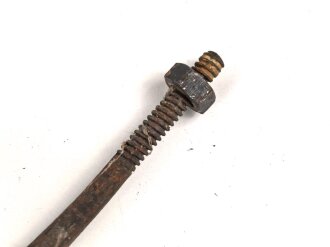 Klinge für eine Blankwaffe, Länge 87cm, Gesamtlänge 105cm,  Breite 15,3mm. Alter und Herkunft unbekannt.