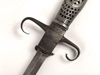 Eiserner Degen, Alter und Herkunft unbekannt, Gesamtlänge 112cm