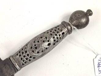 Eiserner Degen, Alter und Herkunft unbekannt, Gesamtlänge 112cm