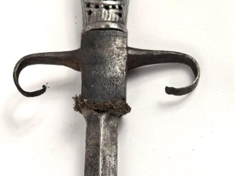 Eiserner Degen, Alter und Herkunft unbekannt, Gesamtlänge 112cm