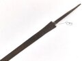 Klinge für eine Blankwaffe, Länge 76,5cm, Gesamtlänge 91cm,  Breite 31mm. Alter und Herkunft unbekannt.