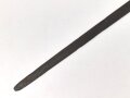 Klinge für eine Blankwaffe, Länge 76,5cm, Gesamtlänge 91cm,  Breite 31mm. Alter und Herkunft unbekannt.