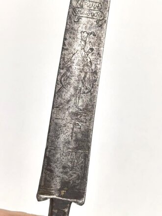 Klinge für eine Blankwaffe, Länge 45cm, Gesamtlänge 58cm,  Breite 22mm. Alter und Herkunft unbekannt.