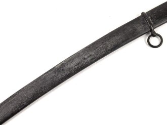 Scheide für eine Blankwaffe, Gesamtlänge 92cm,  Klingenöffnung etwa 10 x 37mm. Alter und Herkunft unbekannt.